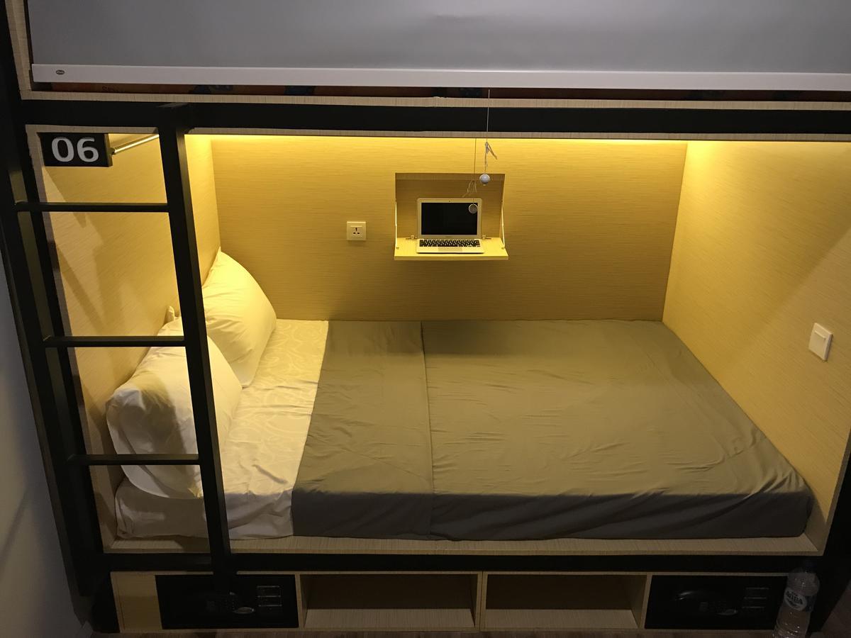 Innbox Capsule Hotel Jember Exterior photo