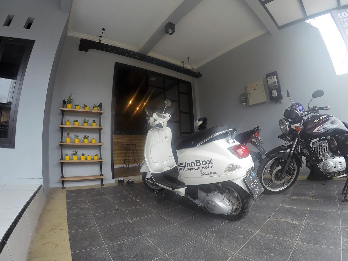 Innbox Capsule Hotel Jember Exterior photo